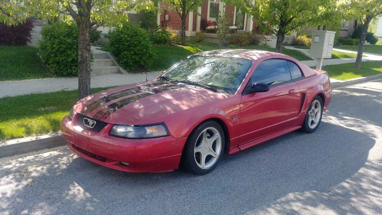 2000 Ford Mustang