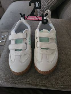 Kids toddler shoes brand new size 10