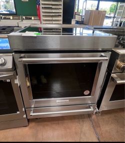 KitchenAid 30” Electric Induction Range with Air Fry, Bridge Zone