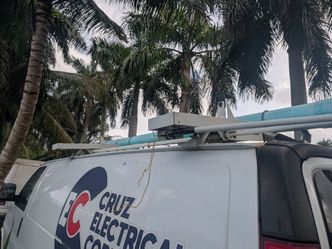 Truck roof ladder rack