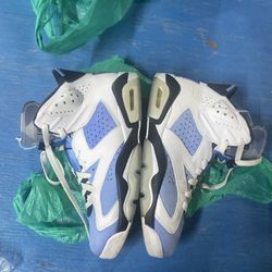 Air Jordan 6 UNC Retro