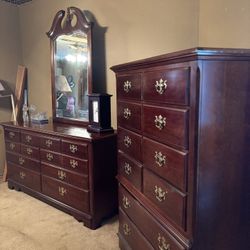 Vintage Thomasville Bedroom Set ‘Early Americana’ Design 