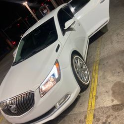 Buick Lacrosse 