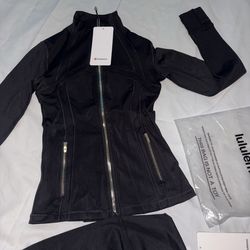 Lululemon set size 4