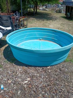 Stock water tank