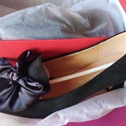 Wayderns Black Satin Kitten Heel 