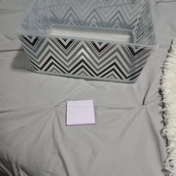 Plastic bin 