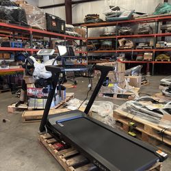 Centr Runr-S Treadmill – ONLY $550 (Retail $1,200+) 🔥