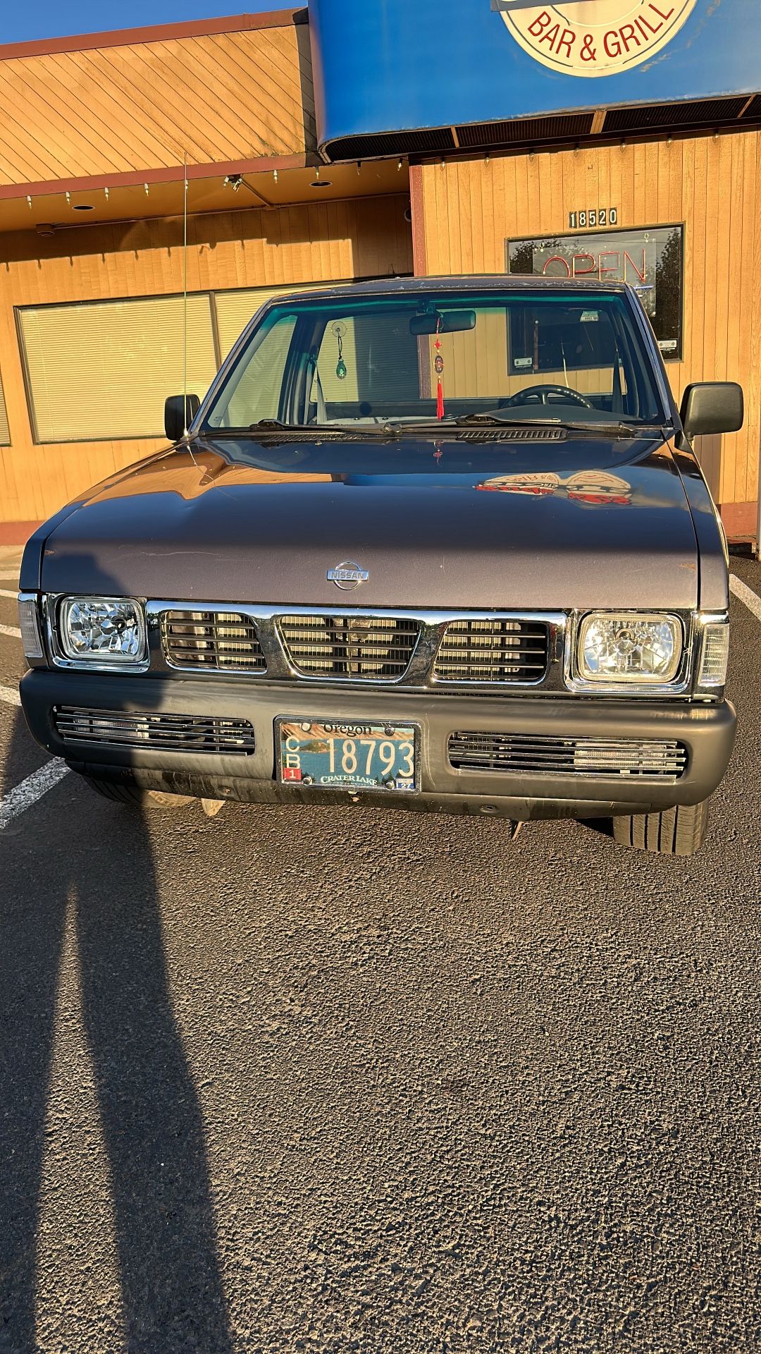 nissan trokita