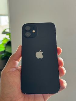 iPhone 12 64GB Black – Unlocked – 97% Battery