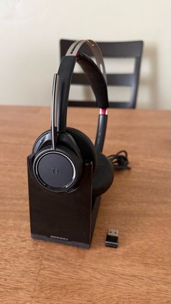 Plantronics B825 Voyager Focus UC Headset