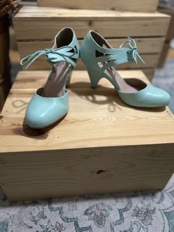 Leather /laces Women’s Shoe Size 7 Restricted Is The Brand Name