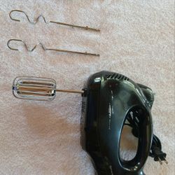 Hamilton Beach 6-Speed Hand Mixer With Additional Attachments 