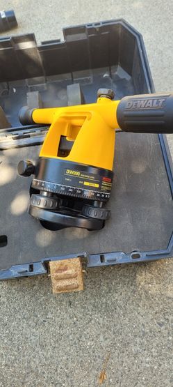 Dewalt  Level