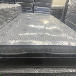 TWIN SIZE 12” HYBRID MATTRESS