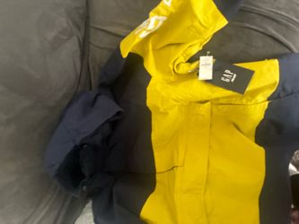 Gap palace size M oversized