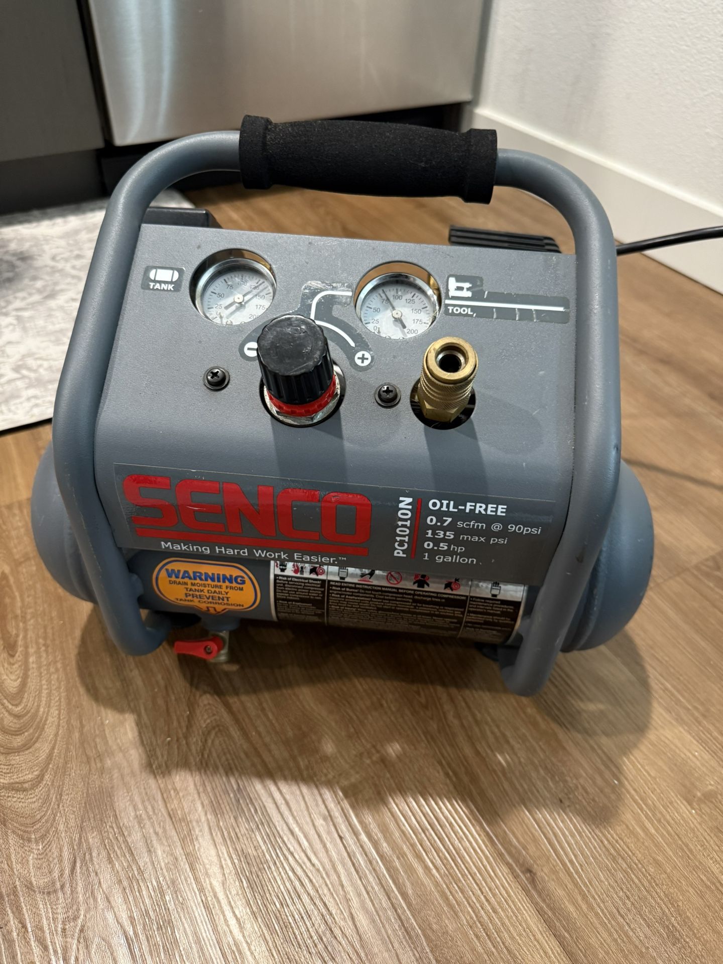 Senco PC1010N Air Compressor - Oil-Free, 1 Gallon