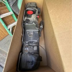 Fuel Tank for 2017-2019 Duramax 6.6 L5P Silverado / Sierra 2500HD 3500HD OEM