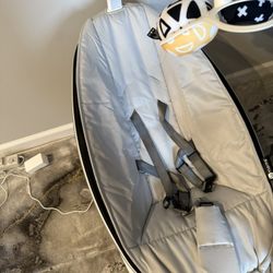 4moms Mamaroo Multi Motion Baby Swing Smart 