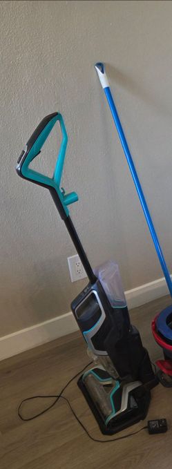 Vacuum mop