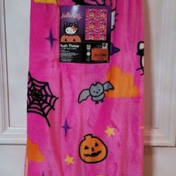 Hello Kitty Halloween Blanket