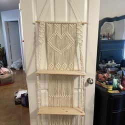 Macramé Shelf Hanger 