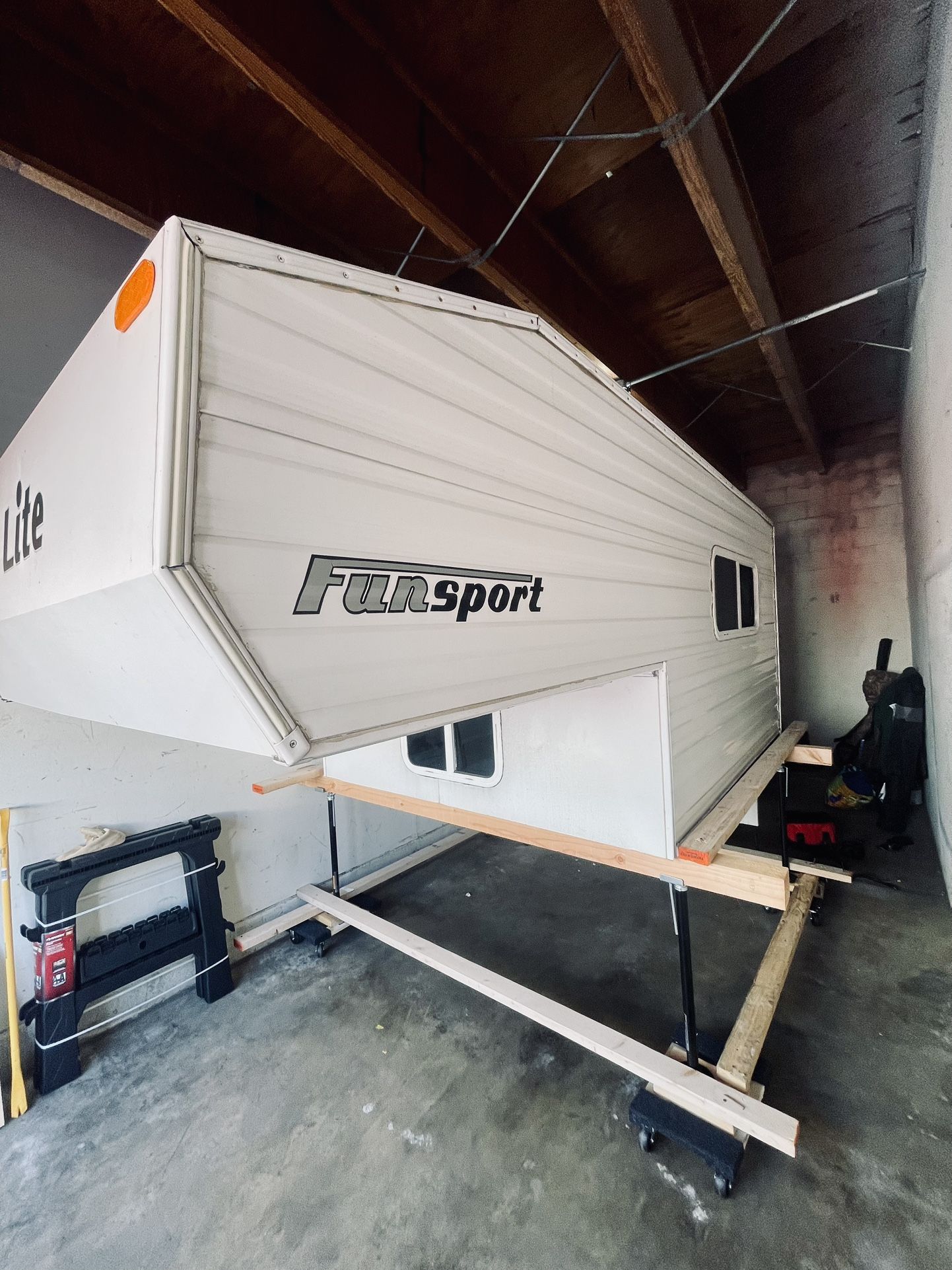 Lightweight Cab Over Camper - EZ Lite Funsport Camper 6.5 Ft Bed 