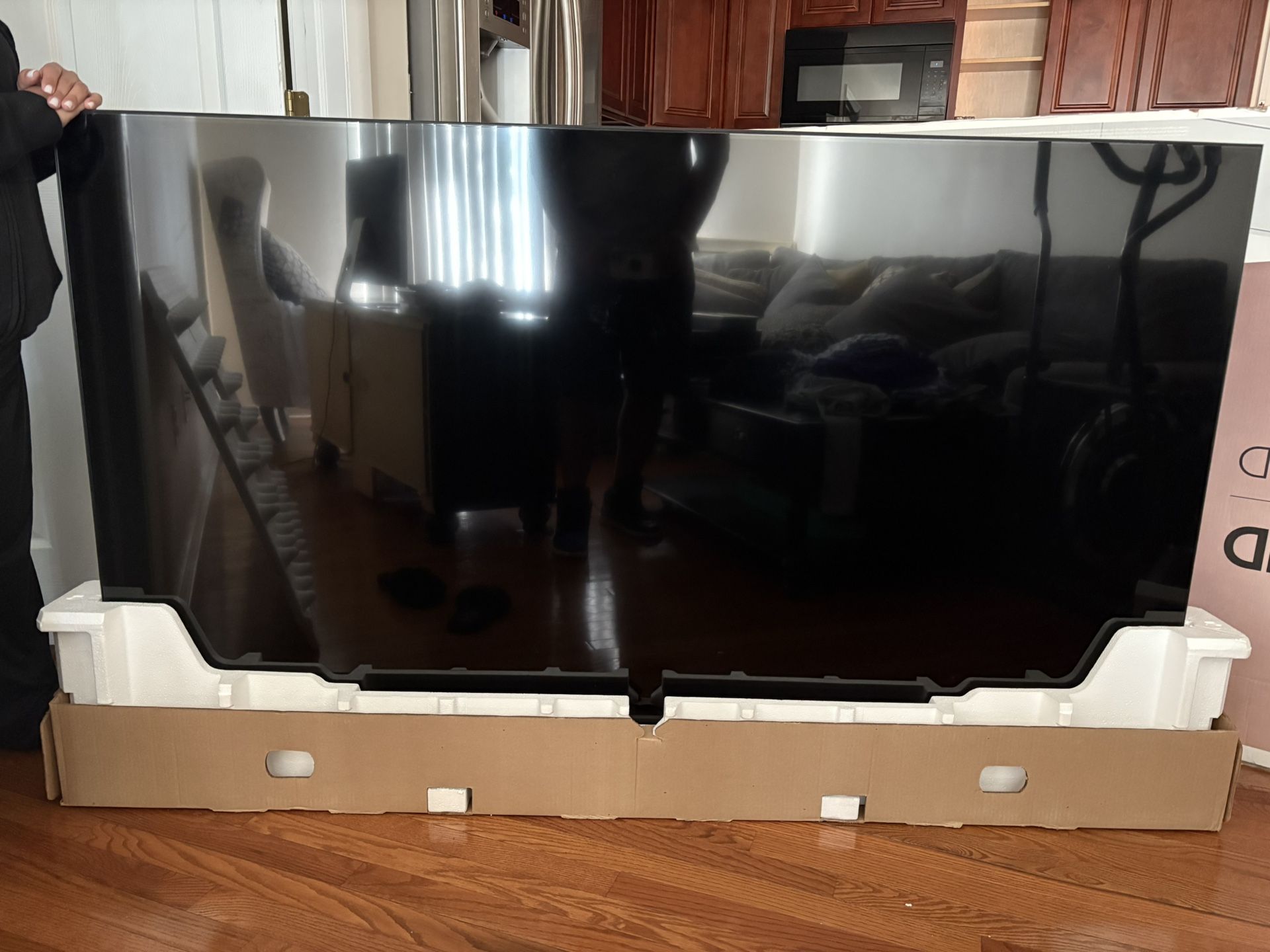 Samsung 75" - TU700D Series - 4K UHD LED LCD TV
