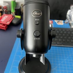 Blue Yeti USB Microphone Like New