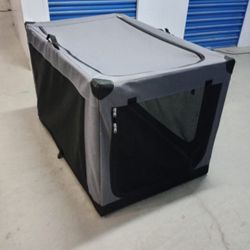 Pet Carrier In Good Conditions 