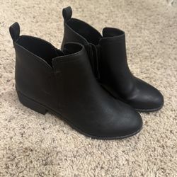 Black Boots