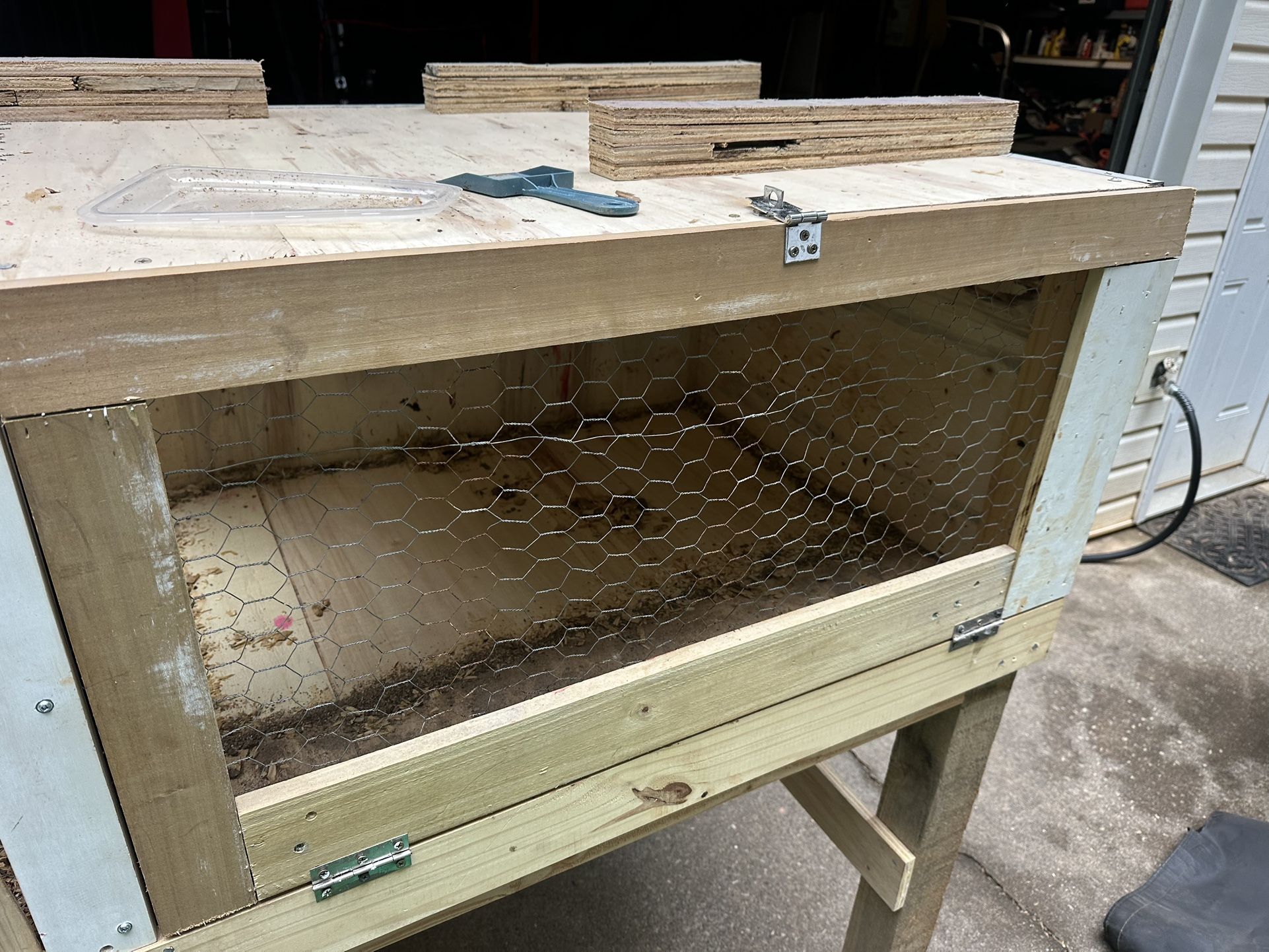 Pet cage