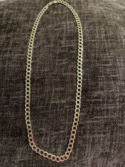 Gold chain 10K, diamond-cut finish
