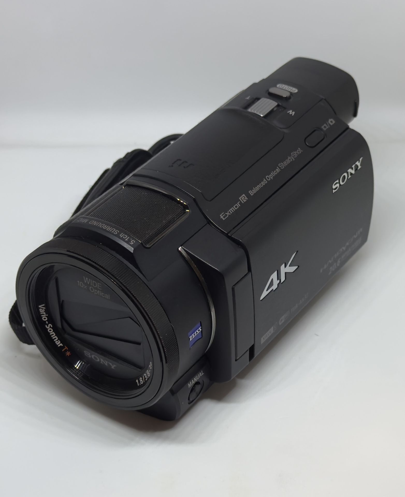 Sony FDR-AX33 4K Handycam + EXTRA