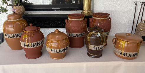 Winnnie The Pooh Honey Pots