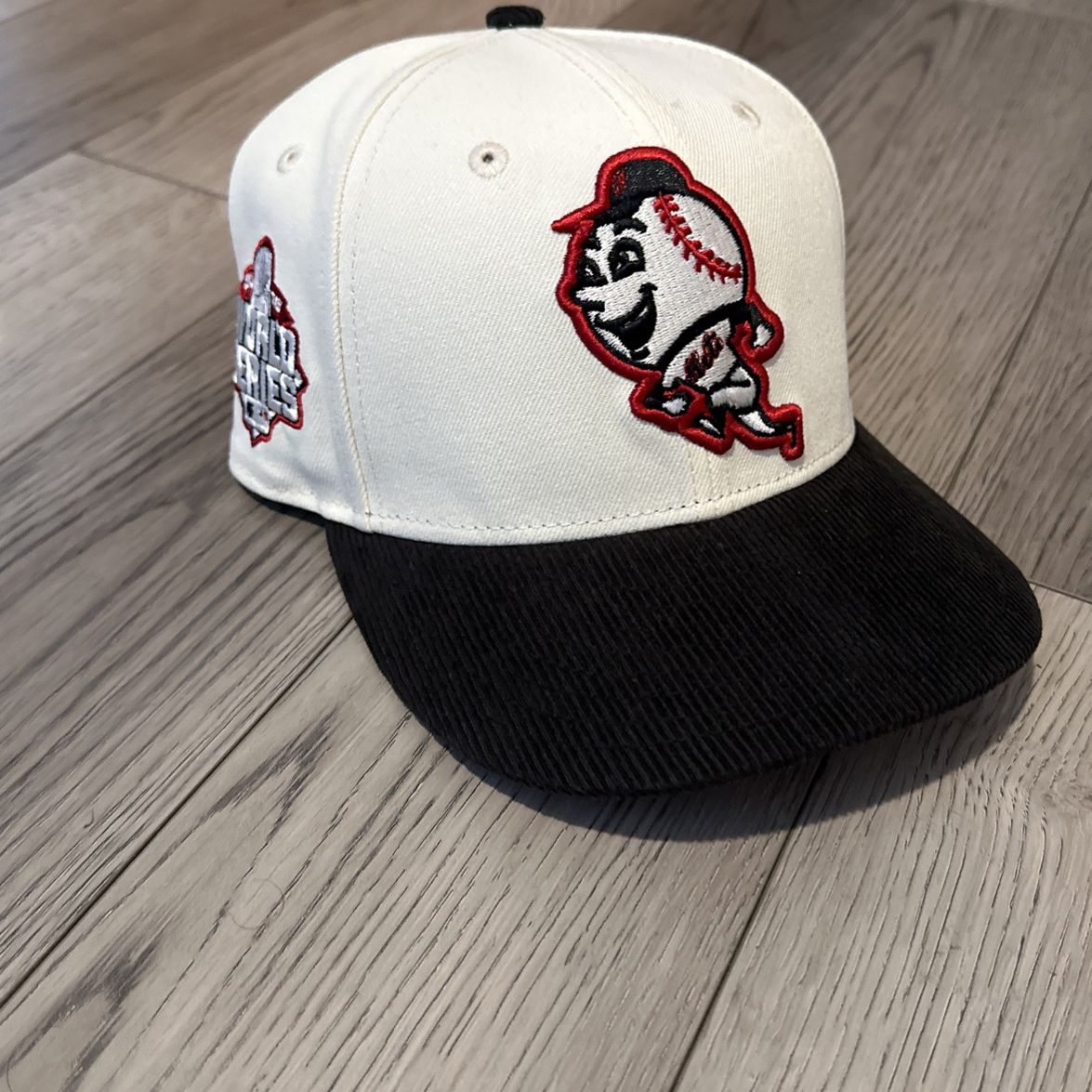 Philadelphia 76ers Hat Size 7 5/8 for Sale in Bellerose, NY - OfferUp