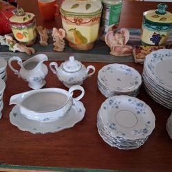  Vintage set of Johann Haviland Bavaria Germany "Blue Garland" china. 