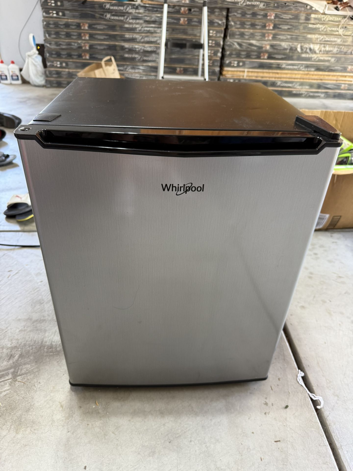2.7 Cu Ft Whirlpool Fridge