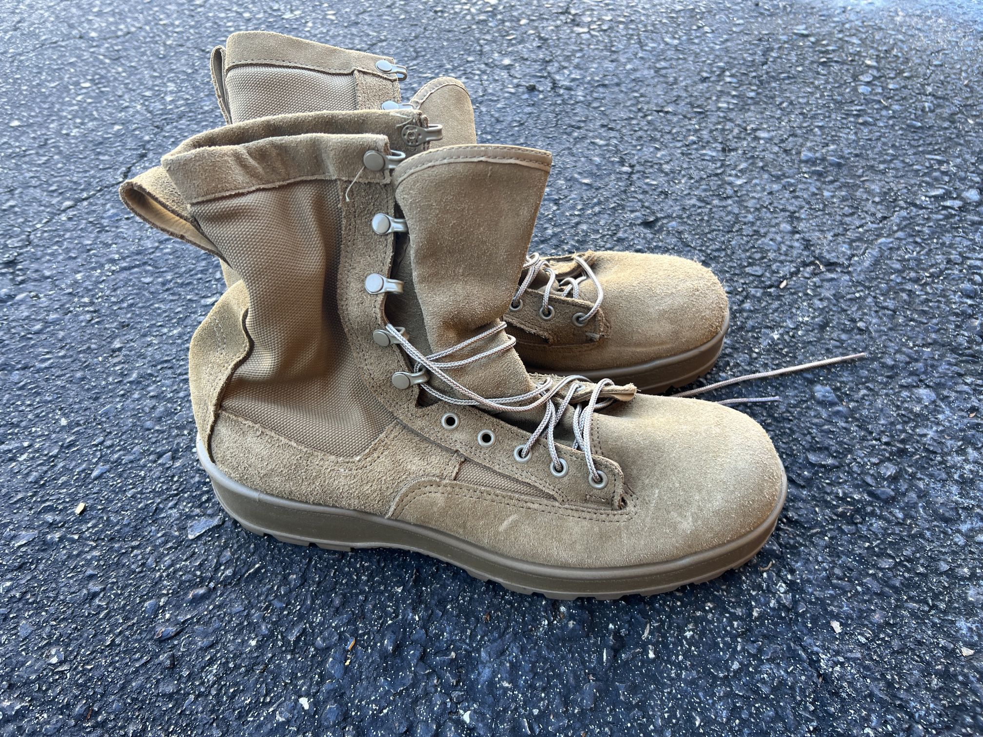 25$ Altama Military Boots Gore Tex