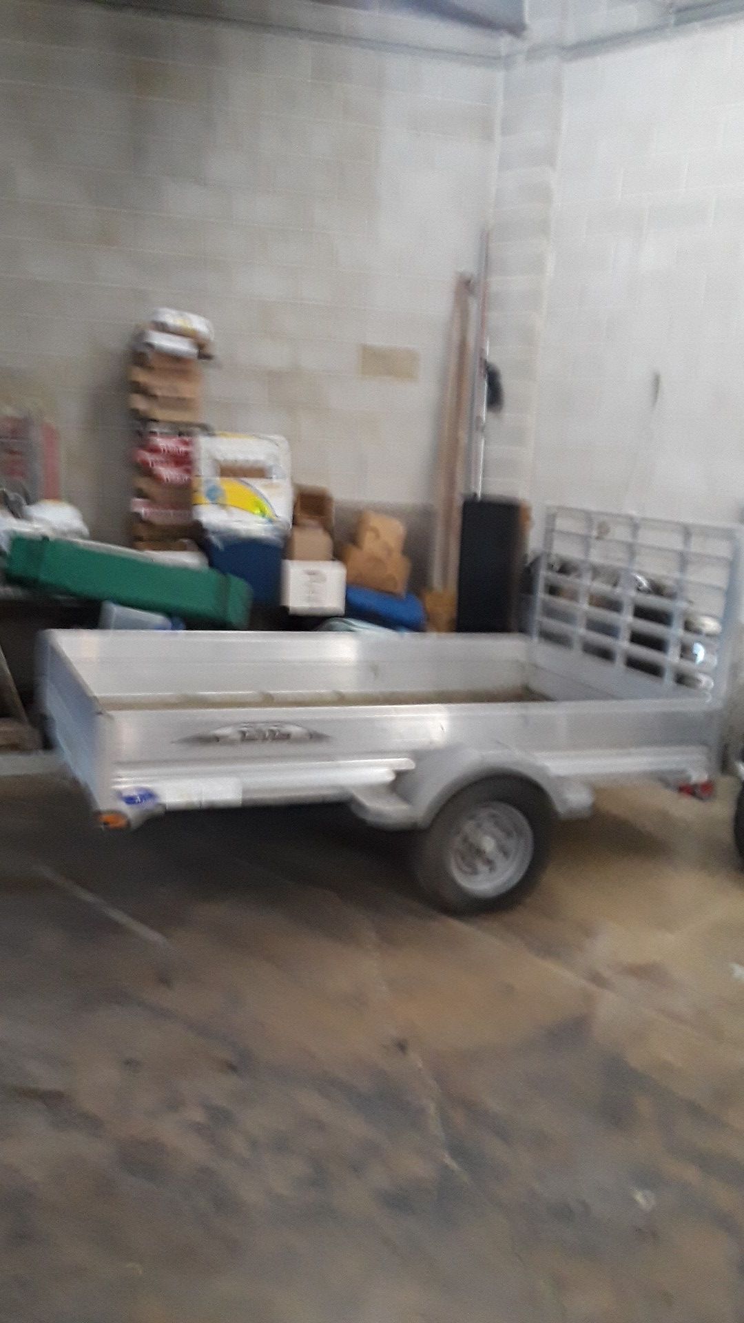 5x8 all aluminum trailer beautiful condition