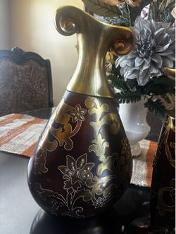 Elegant lamps and candle holders with base
