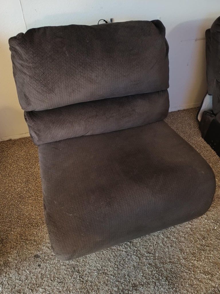 Middle Couch Section (Pick Up Only)