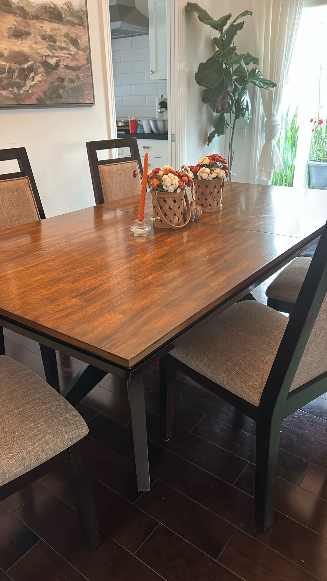 Dining Table And Chairs 