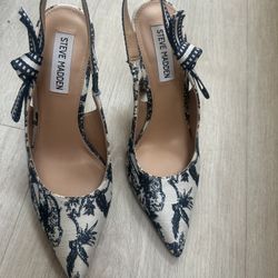 Steve Madden Blue And White Bri Heels