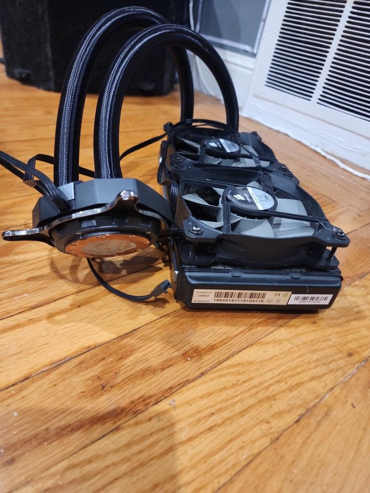 Corsair 12v DC 0.28 Fan