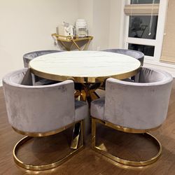 Table + 4 Chairs Set