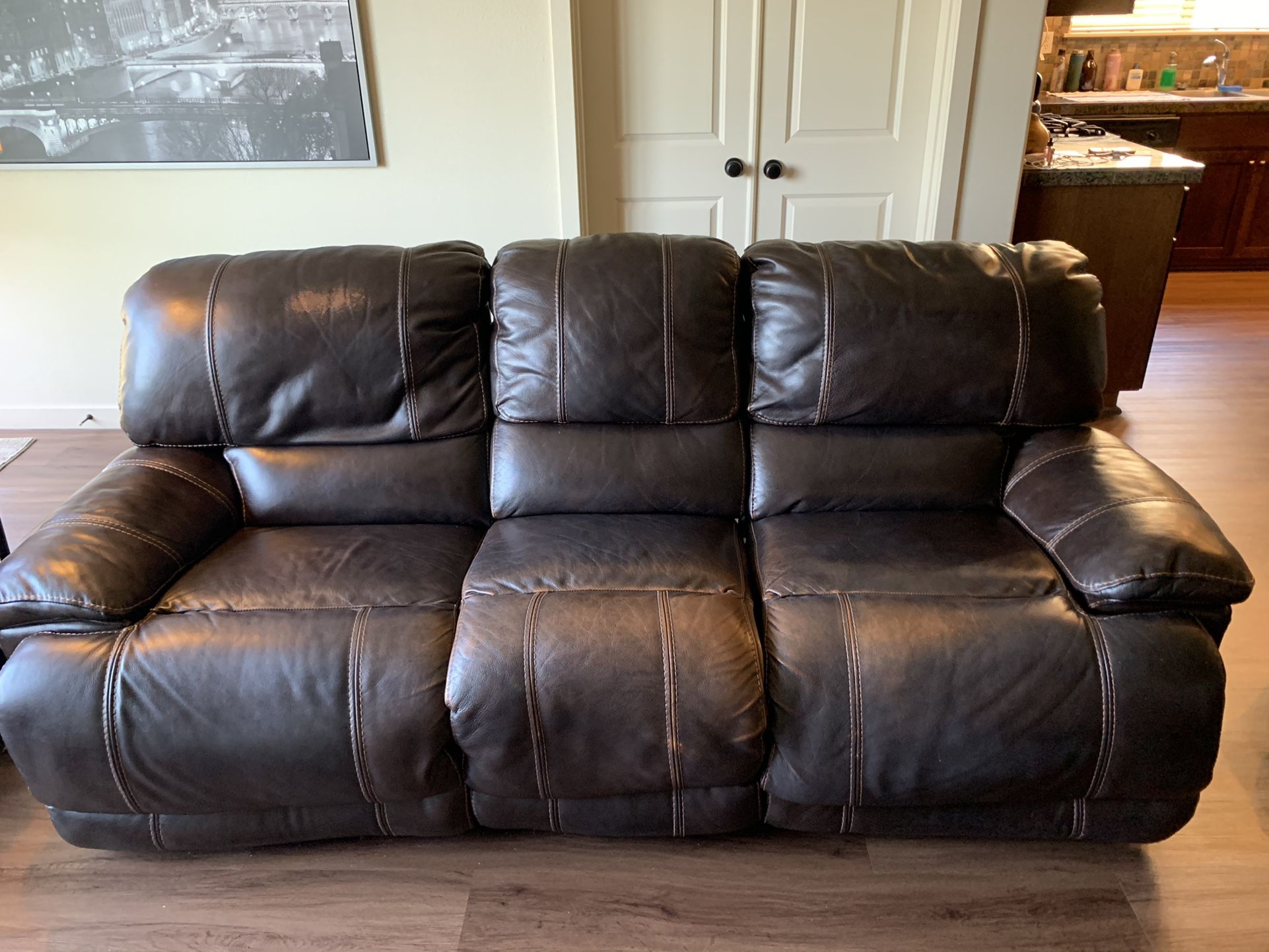 Leather couch for Sale in Hillsboro, OR OfferUp