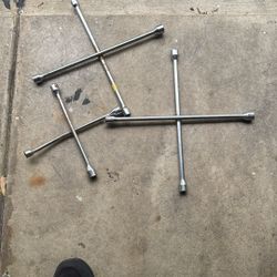 4-way Lug Wrench 