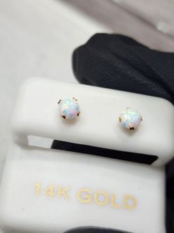 14 karat solid gold opal earrings