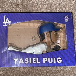 Dodgers Bobblehead (Yasiel Puig)